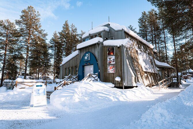 Arctic Circle Snowmobile Safari for Beginners in Rovaniemi - Guides in motion: English instruction and what good leadership looks like