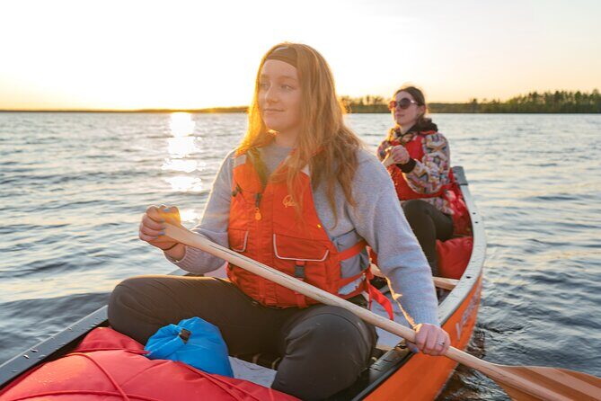 Canoe Trip in Lapland from Rovaniemi - On-water time: beginner-friendly paddling on calm Lapland water