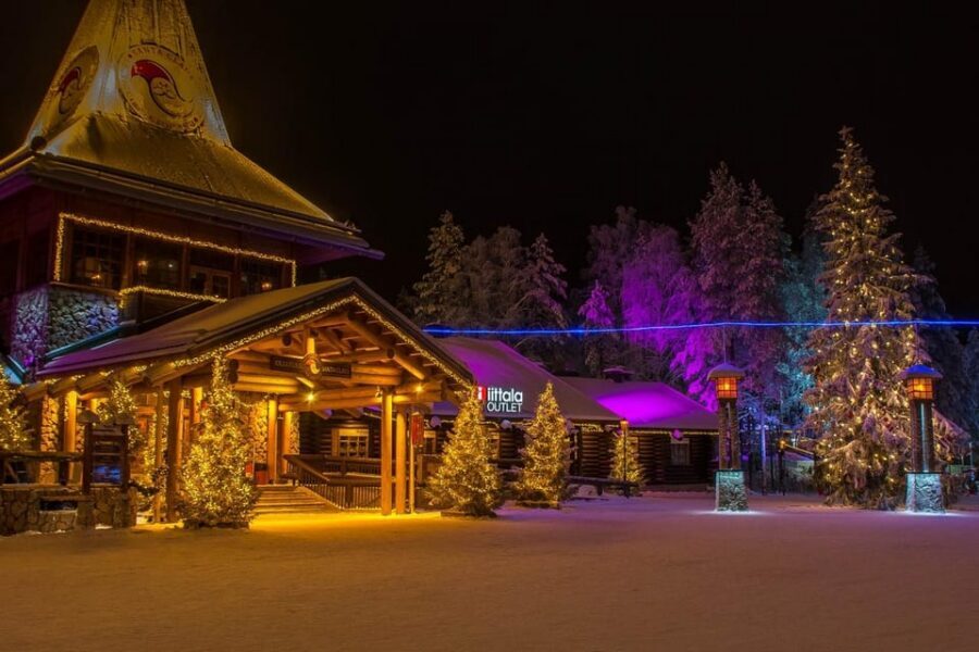 City tour and Santa Claus village visit in Lapland - Where you meet: Santa Claus Hotel on the main square