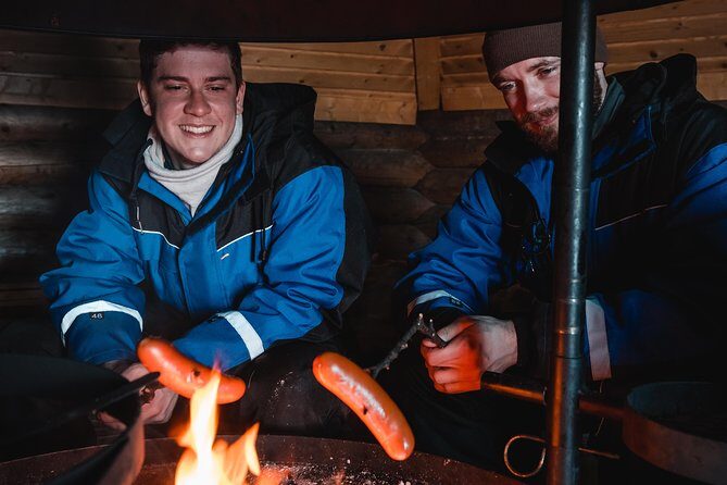 Evening Escape - Snowmobile safari and campfire in Rovaniemi - Meeting at Safartica: how to start your night