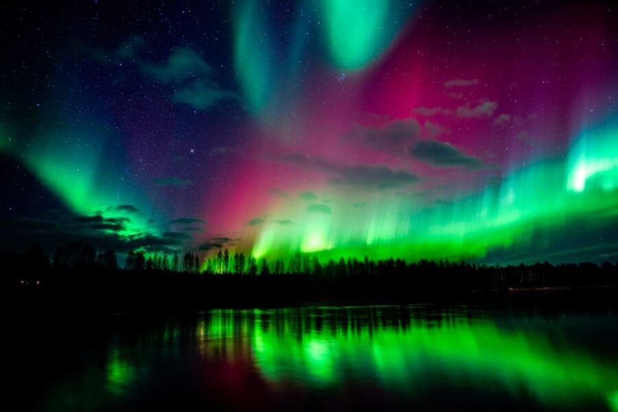 Northern Lights Hunting Adventure in Lapland - Why This Aurora Hunt Beats the One-Stop Bus Tour