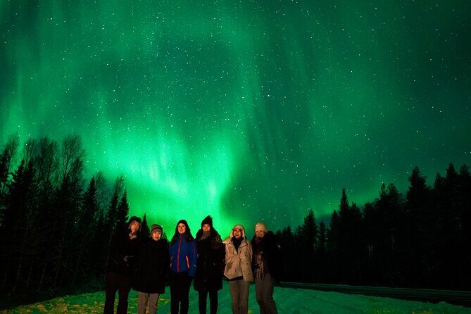 Northern Lights Rovaniemi: Guaranteed Viewing & Unlimited Mileage - Your 8-hour aurora hunt: how the night typically unfolds
