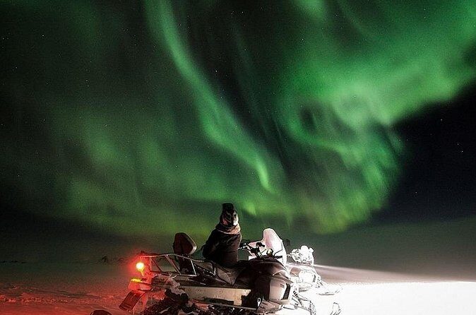 Northern Lights Snowmobile Hunt - The Snowmobile Ride: Short Distance, Big Feeling