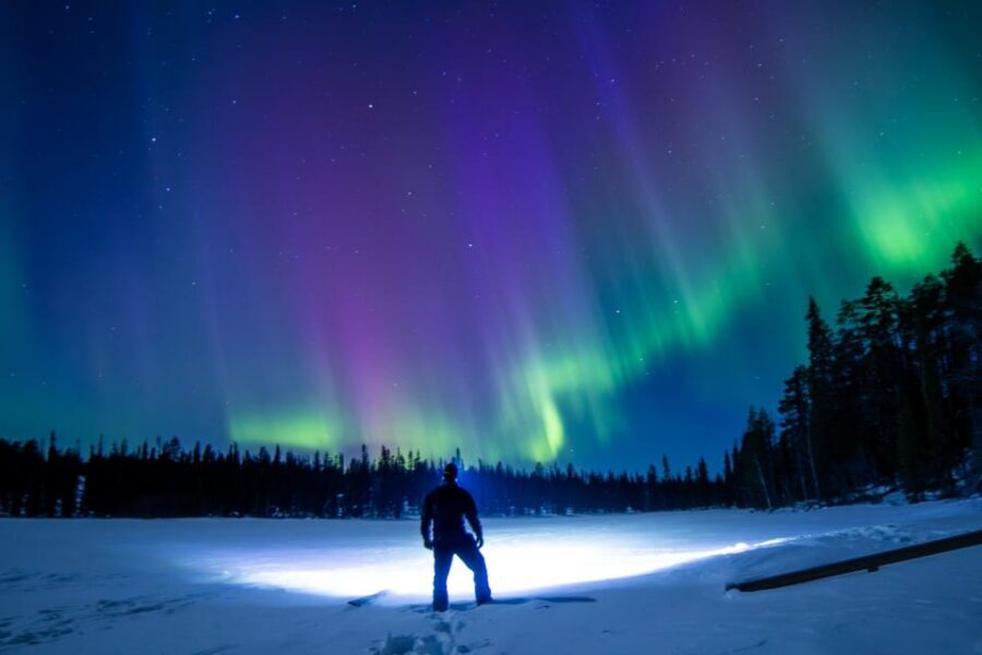 Rovaniemi: Guaranteed Aurora Hunting Tour with Local Guide - Meeting Point and the Blue Van Pickup