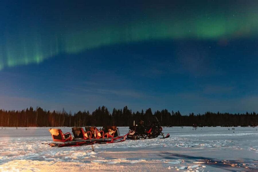 Rovaniemi: Northern Lights Family-Friendly Snowmobile Safari - Snowmobiles and kids’ sleighs: how the driving works for families