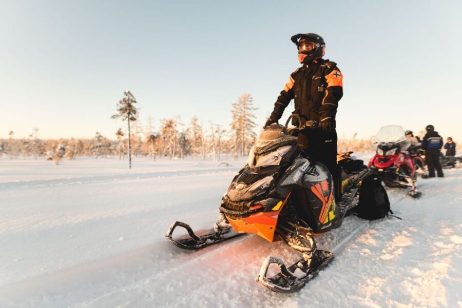 Rovaniemi: Snowmobile Adventure Tour for Adults Only - Price and value: what $210 buys you in real riding time