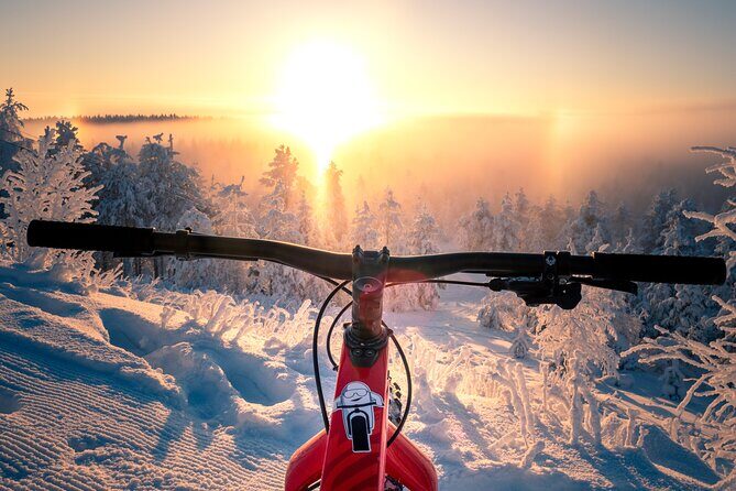 Scenic electric fat bike group ride in Rovaniemi - Stop 1 to Stop 2: from city rhythm to Kemijoki in minutes